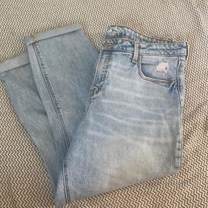 Old Navy. Power straight jeans.